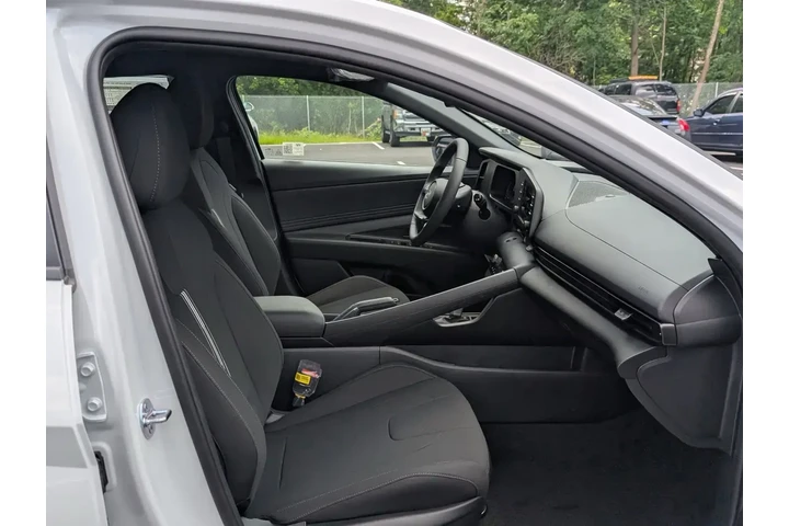 $21288 : Hyundai ELANTRA 2025 SEL Spo image 9