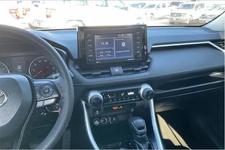 $21563 : Toyota RAV4 2020 LE 4dr SUV image 6