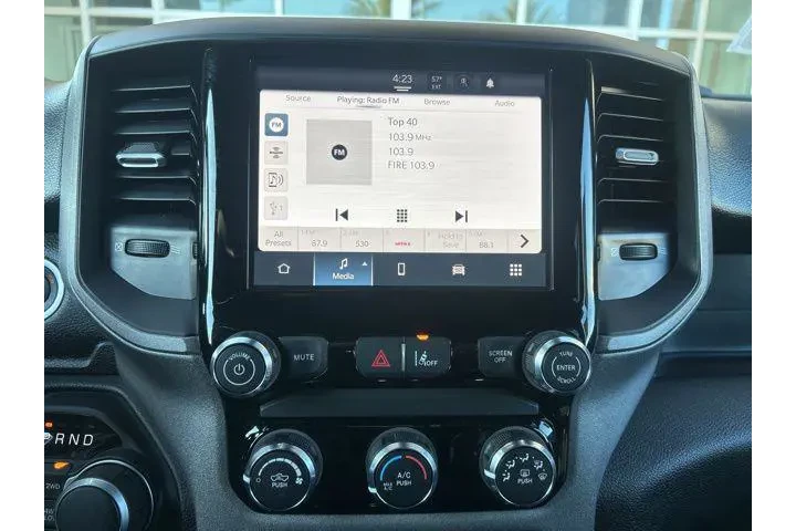 $38995 : Ram 1500 2025 image 9