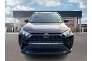 $22995 : Toyota RAV4 2022 AWD XLE 4dr thumbnail