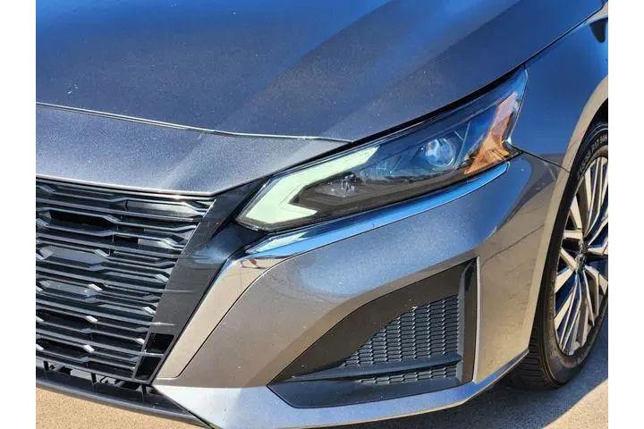 $19995 : Nissan Altima 2024 2.5 SV 4d image 7