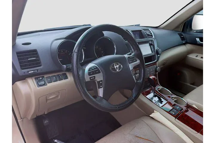 $11720 : Toyota Highlander 2013 AWD L image 7