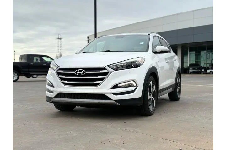 $10700 : Hyundai TUCSON 2017 Sport 4d image 3