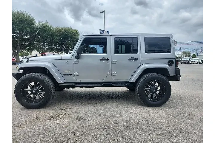 $20495 : Jeep Wrangler Unlimited 2015 image 4