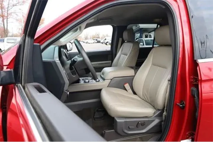 $29950 : Ford Expedition 2020 4x4 XLT image 10