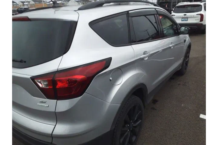 $13242 : Ford Escape 2019 SE 4dr SUV image 10