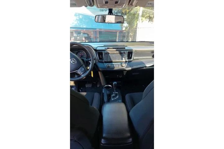 $10990 : 2015 RAV4 XLE image 8