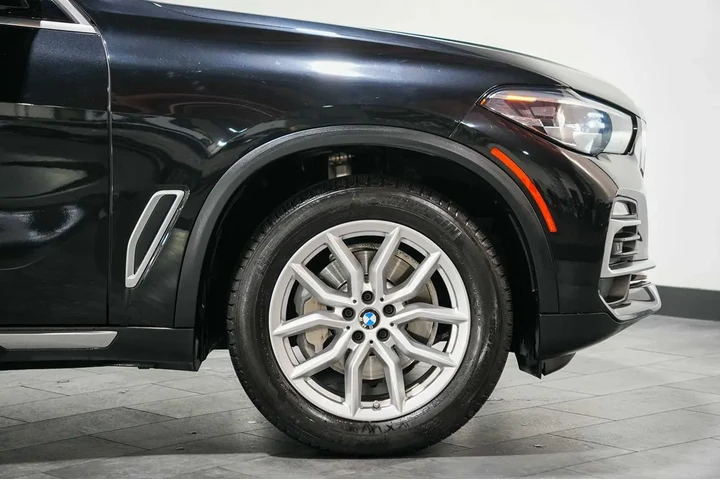 $31499 : 2021 X5 xDrive40i image 9