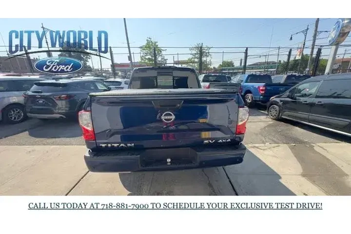 $31889 : Nissan Titan 2023 4x4 S 4dr image 4