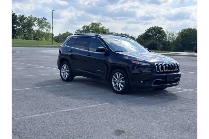 $8999 : 2015 Cherokee Limited image 8
