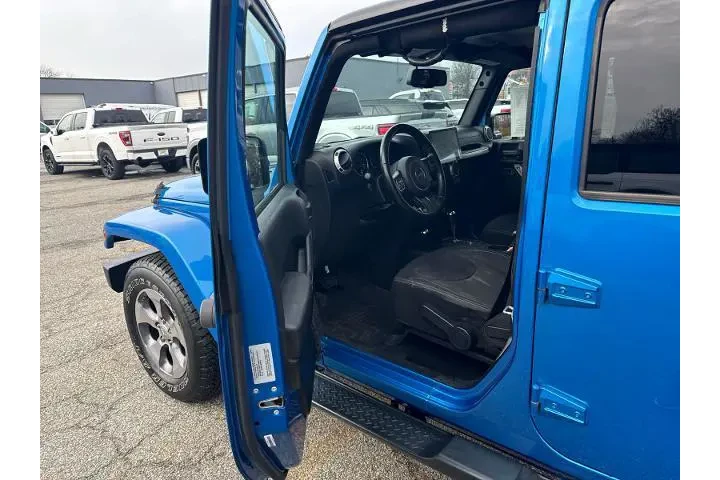 $18999 : Jeep Wrangler Unlimited 2016 image 6