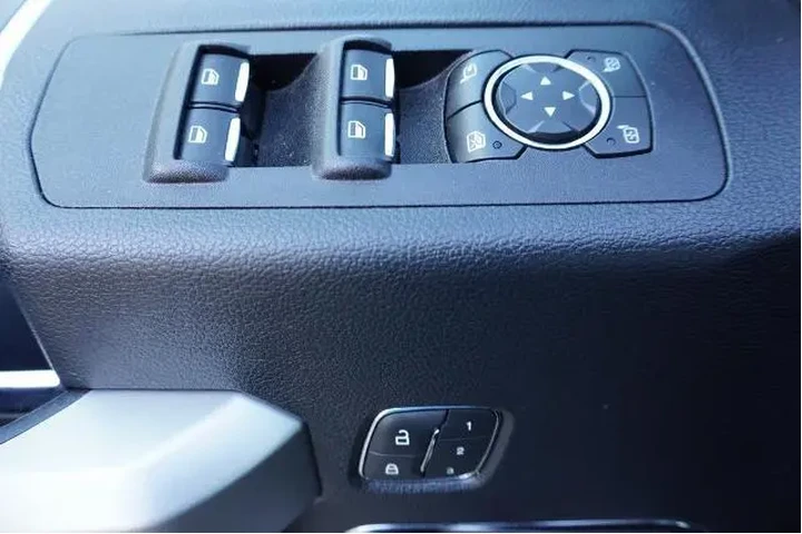 $33988 : Ford F-150 2019 4x2 Lariat 4 image 9