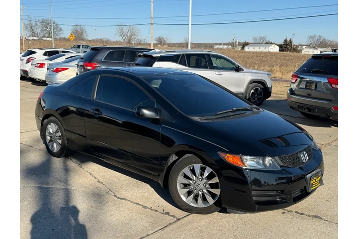 2009 Civic EX Coupe 5-Speed AT image 3