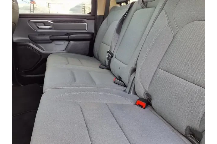 $29995 : Ram 1500 2020 4x4 Lone Star image 7