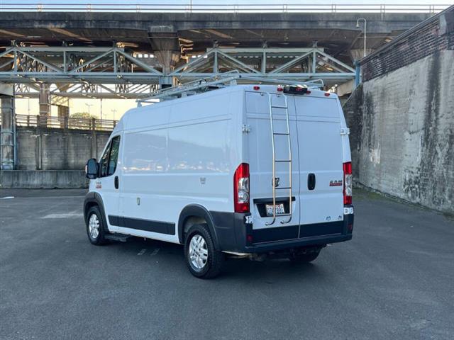 2014 RAM ProMaster 1500 136 WB image 6