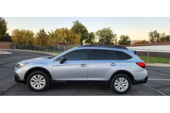 $15900 : 2019 Outback 2.5i image 6