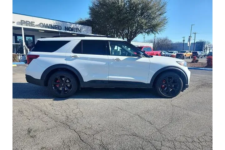 $39986 : Ford Explorer 2023 ST 4dr SU image 2