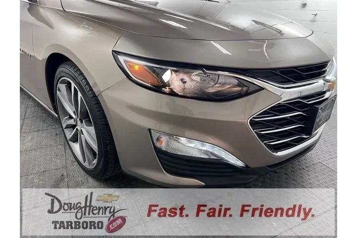 $19634 : Chevrolet Malibu 2023 LT 4dr image 9
