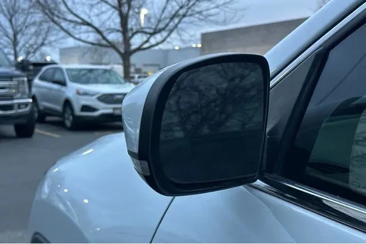 $8995 : Jeep Cherokee 2015 4x4 Limit image 10