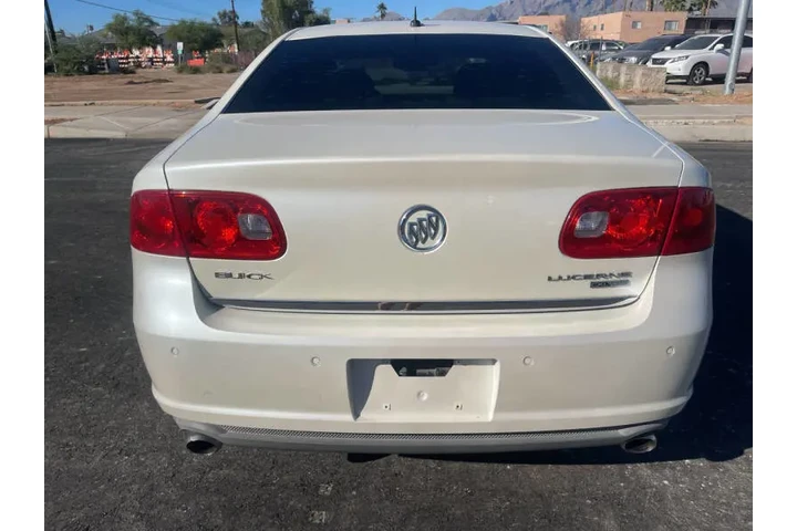 $8495 : 2008 Lucerne image 9