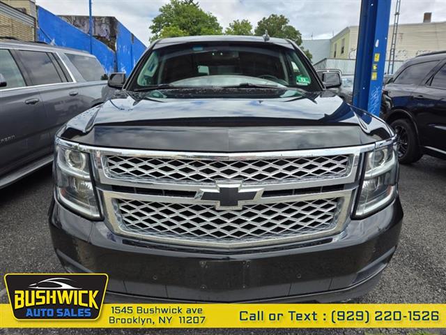 Used 2018 Suburban 4WD 4dr 15 image 3