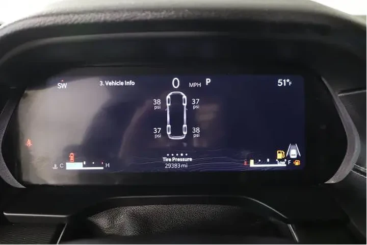 $32086 : Jeep Grand Cherokee L 2024 4 image 4