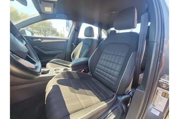 $20496 : Volkswagen Jetta 2024 Sport image 7