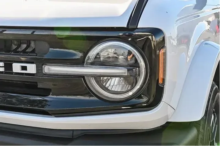 $38988 : Ford Bronco 2023 4x4 Base 2d image 4