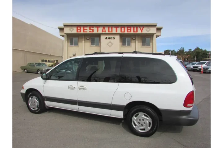 $4995 : 2000 Grand Caravan SE image 7