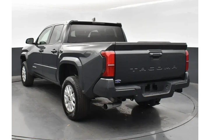 $33499 : Toyota Tacoma 2024 4x2 SR5 4 image 7