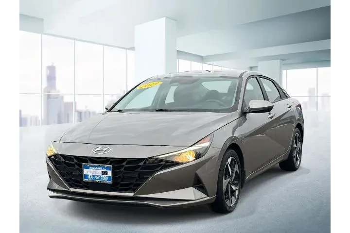 $17888 : Hyundai ELANTRA 2023 SEL 4dr image 1