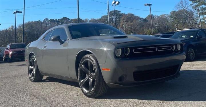 2018 Challenger SXT image 7