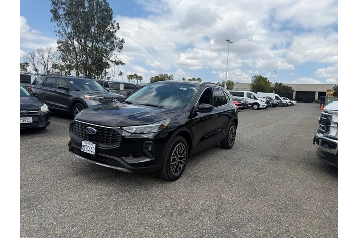 $28800 : Ford Escape Plug-In Hybrid 2 image 1