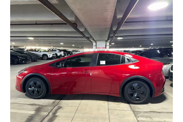 $36998 : TOYOTA PRIUS PLUG-IN HYBRID SE image 6