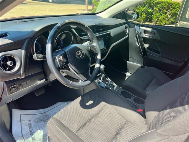 $17950 : 2018 TOYOTA COROLLA IM image 9