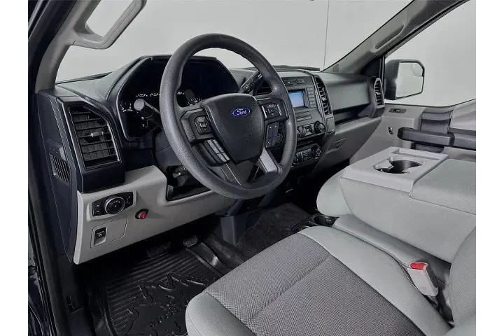 $17509 : Ford F-150 2017 4x4 Lariat 4 image 9