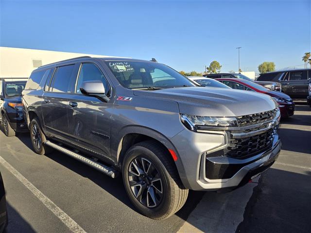 $55470 : Pre-Owned 2021 Suburban Z71 image 9