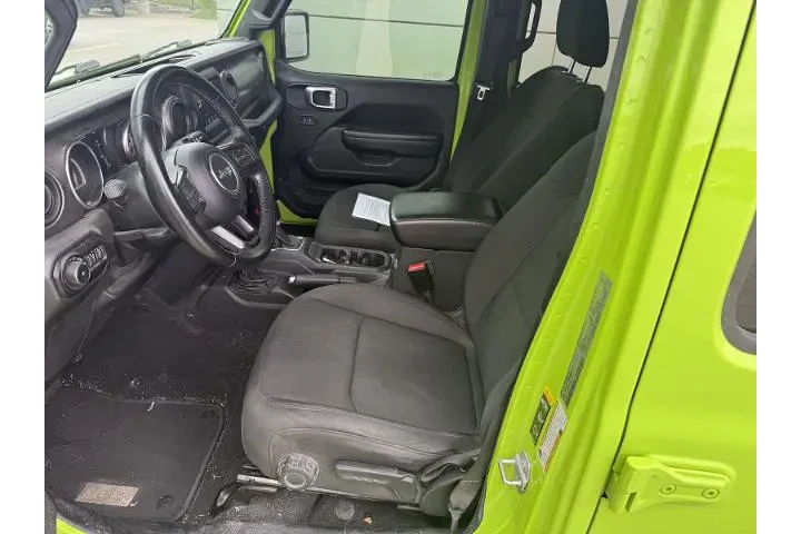 $27380 : Jeep Wrangler Unlimited 2021 image 6