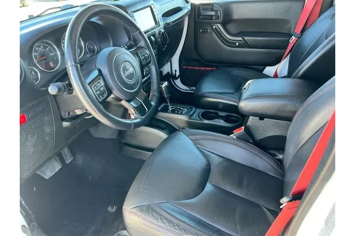 $24795 : Jeep Wrangler Unlimited 2017 image 10