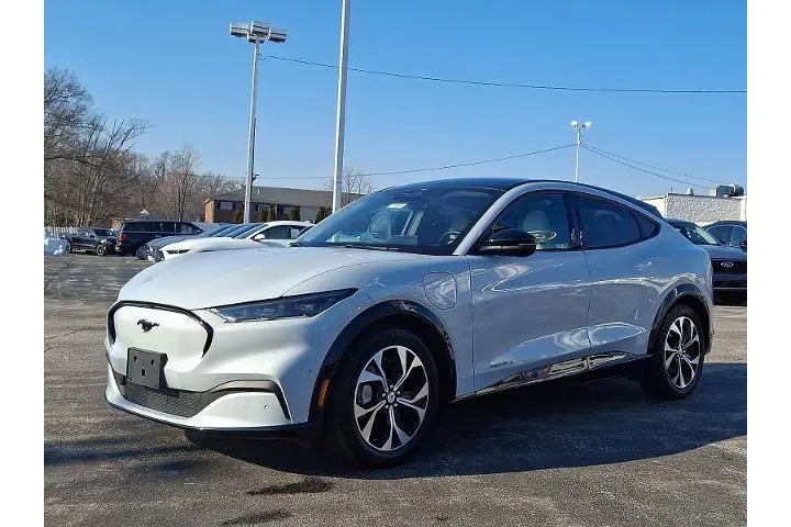 $29686 : Ford Mustang Mach-E 2023 AWD image 3