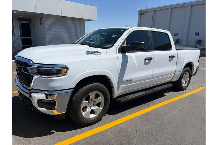 $39788 : Ram 1500 2025 4x4 Big Horn 4 image 1
