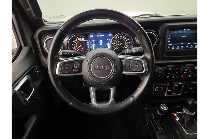 $30998 : Jeep Wrangler Unlimited 2021 image 10