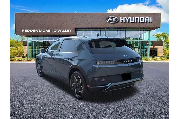 $23573 : Hyundai IONIQ 5 2024 SE 4dr image 5