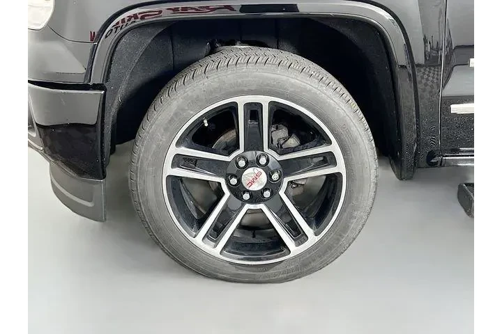 $33975 : GMC Sierra 1500 2015 4x4 Den image 10