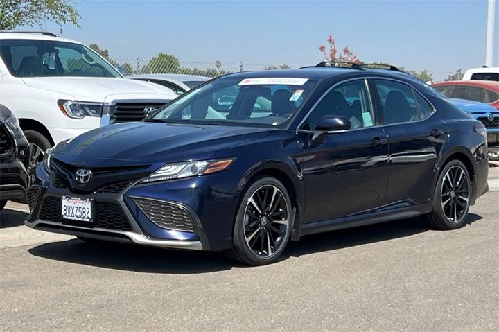 $23100 : Camry XSE image 10