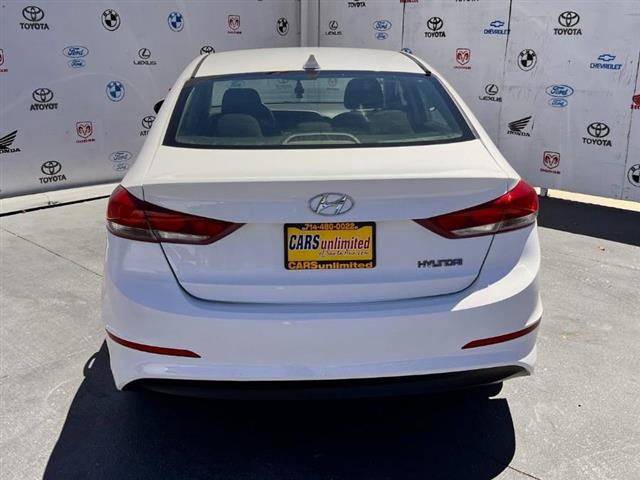 $10995 : Used 2018 Elantra SEL 2.0L Au image 4