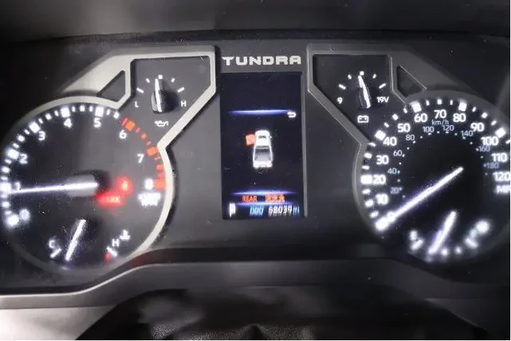 $39289 : Toyota Tundra 2024 4x4 SR5 4 image 4