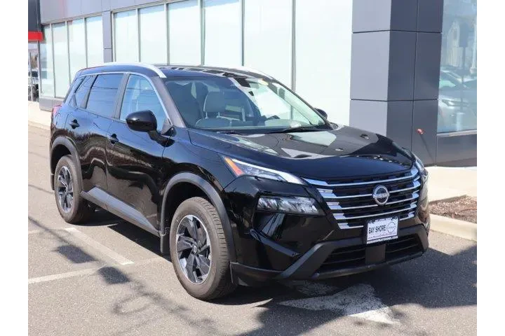 $28044 : Nissan Rogue 2025 AWD SV 4dr image 3