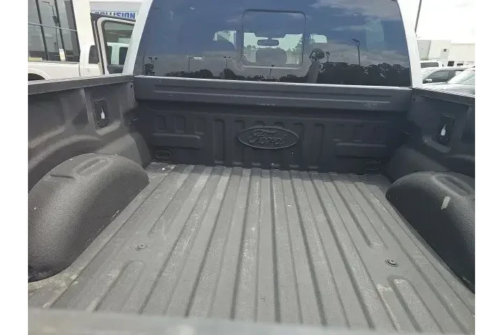 $31753 : Ford F-150 2019 4x4 XL 4dr S image 9