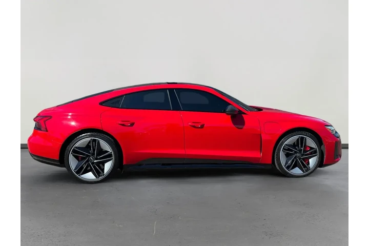 Audi RS e-tron GT 2022 AWD q image 6